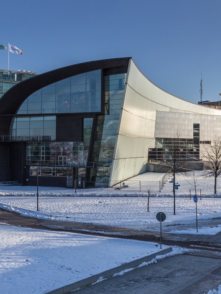 Kirkko ja taide tarvitsevat armoa