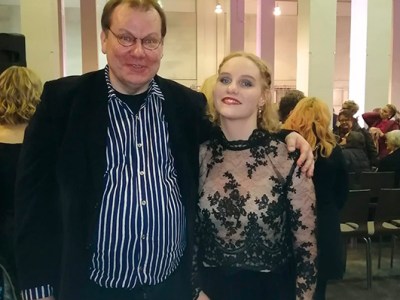 Mitä opin häneltä: Tyttärestä työtoveriksi — rippikoulu kasvattaa pappi-isääkin