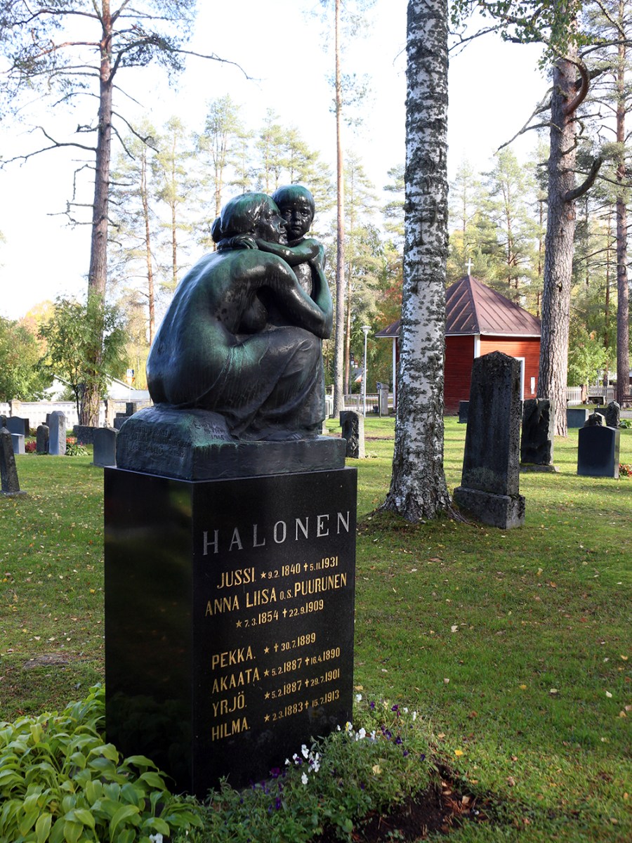 Kuvanveistäjä ja äiti