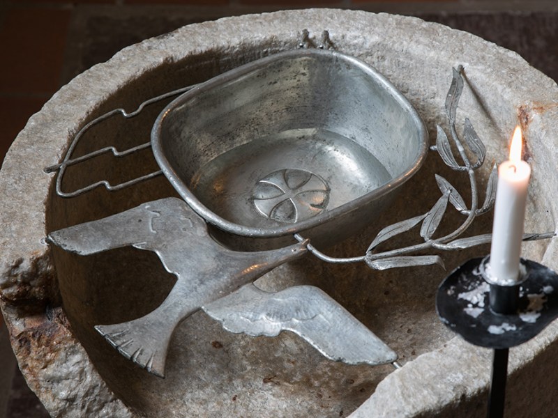 Kirkon tavarat: Alttaripöytä – erityinen ja erilainen