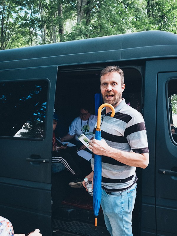 Minun paikkani: herättäjäjuhlien äänimaisemaa luomassa