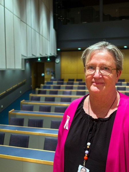 Hän: Tiina Bianciardi huolehtii taustalla kirkolliskokouksen sujuvuudesta